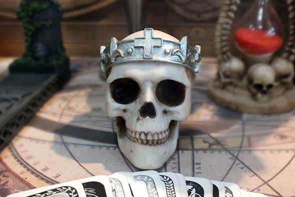 クラウンドスカルヘッド Crowned Skull Head 