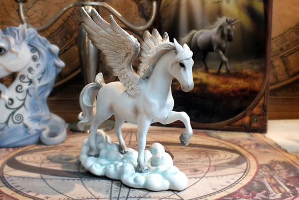 ペガサススタチュー ホワイト Pegasus White Statue 
