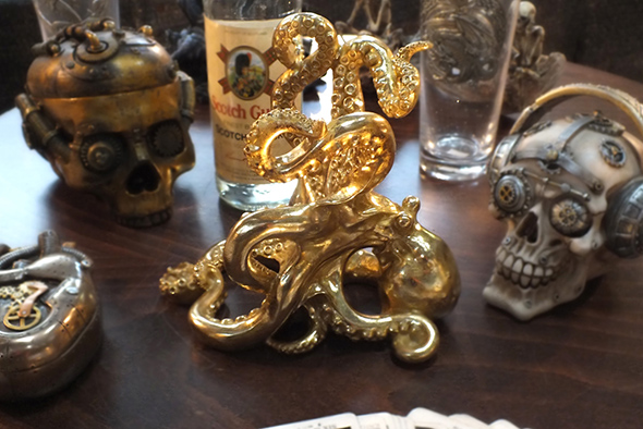 ゴールド オクトパス(タコ)ワインボトルホルダー(タコの置物) Antique Gold Octopus Wine Bottle Holder