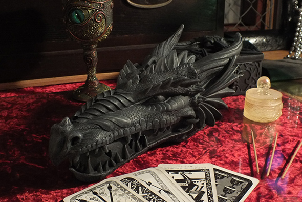 ゴシックドラゴンヘッド インセンスバーナー フィギュア Gothic Dragon Head Incense Burner Figurine