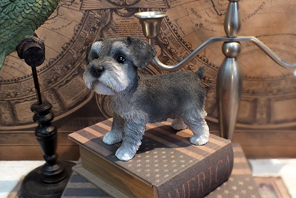 ミニチュア シュナウザー フィギュア/小犬の置物 Miniature Schnauzer figurine Dog Statue