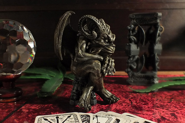 ガーゴイル フィギュア ラムホーンド スタチュー ゴシック像 Gargoyle with Ram Horns Figurine Gothic Statue