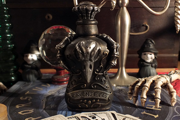 ゴシックスケルトンレイヴン ポイズンボトル(毒瓶)装飾オブジェ   Gothic Skeleton Raven Poison Bottle
