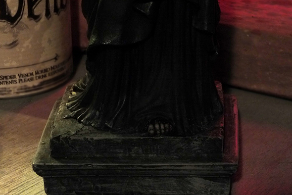ゾンビリバティフィギュア 自由の女神像 Zombie Statue of Liberty Statue Figurine